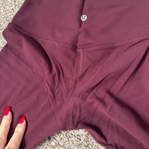 Lululemon maroon align 25” size 4 - Picture 4 of 5